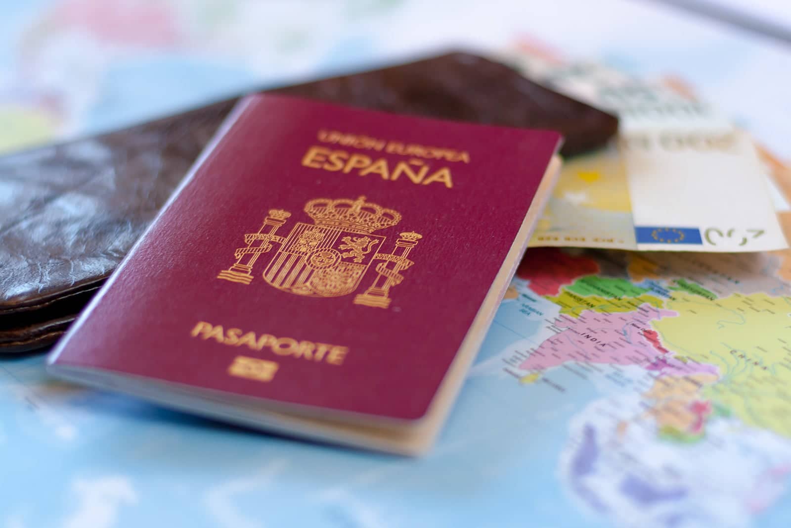 VISA NO LUCRATIVA para residir en España