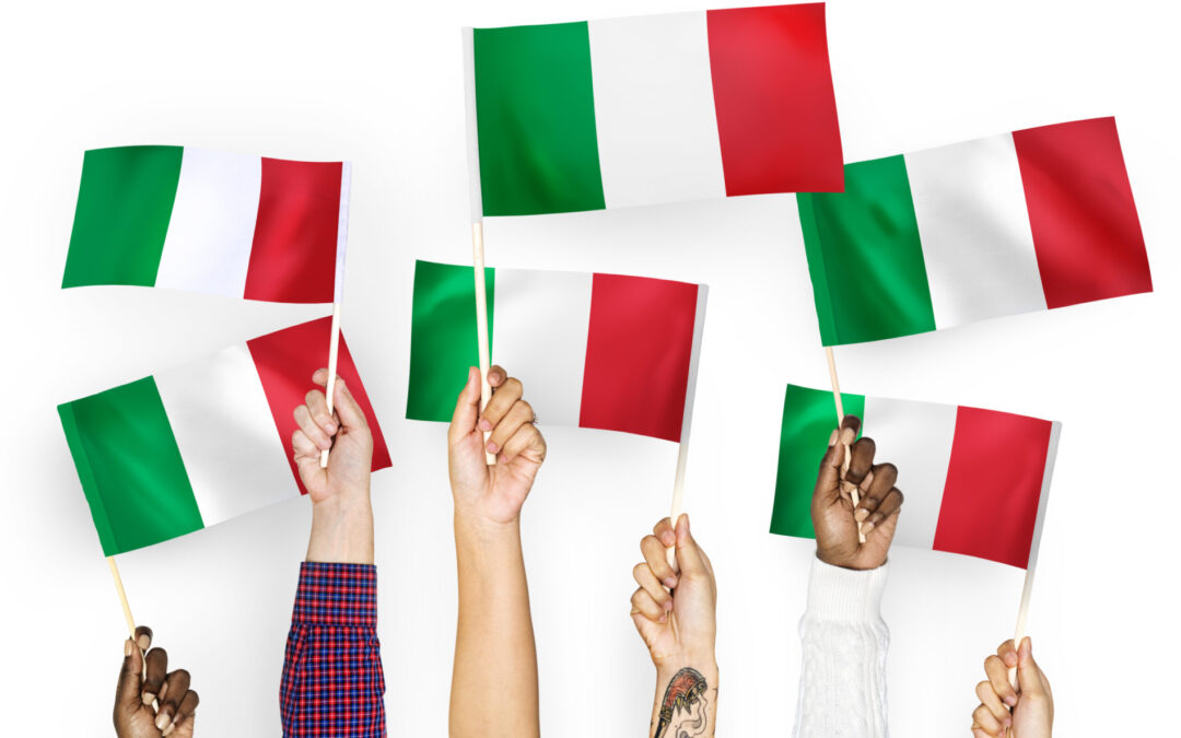 manos con bandera de italia